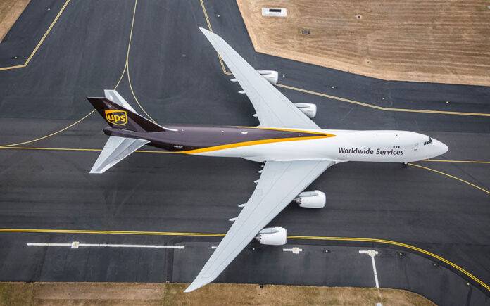 ups-cargo-747