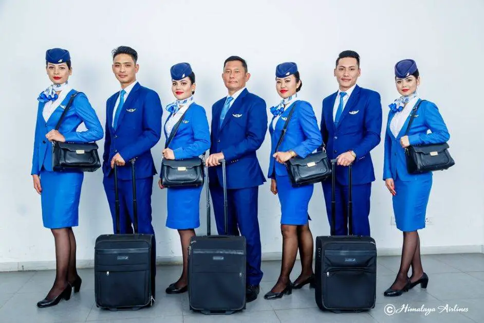 How-to-become-air-hostess-after-12th
