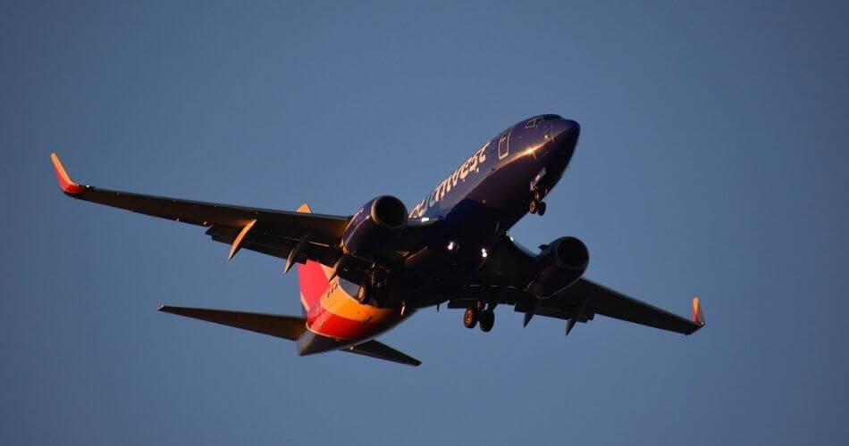 Southwest-Airlines-boeing-737-aviatechchannel