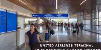 united-airlines-terminal-at-phoenix-airport-aviatechchannel