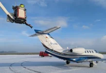 can-planes-fly-in-snow-aviatechchannel